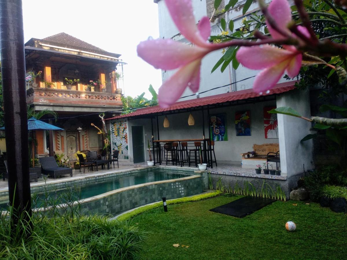 Mandia Bungalows Ubud  Exterior photo